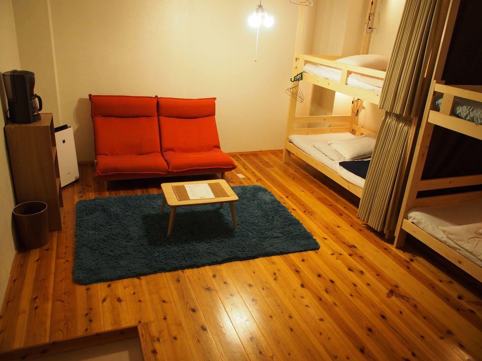 Hostel Chill Out Osaka Esterno foto